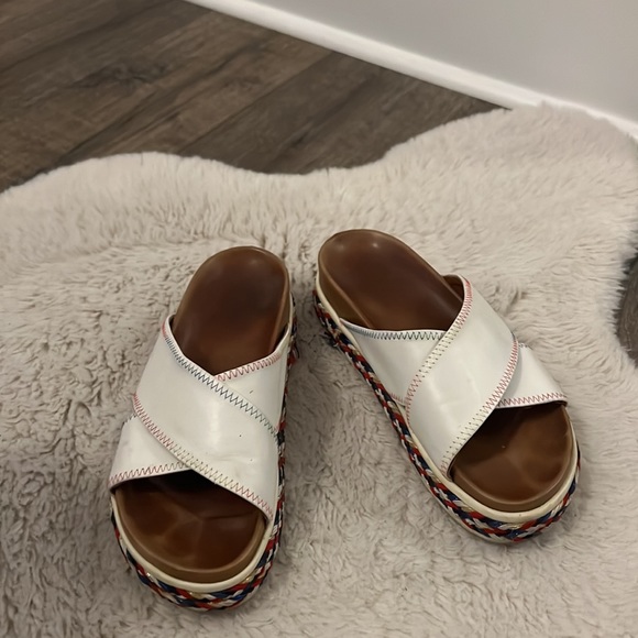 Leather slippers purchased in Greece - Picture 5 of 8